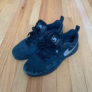 Nike sb ba black suede